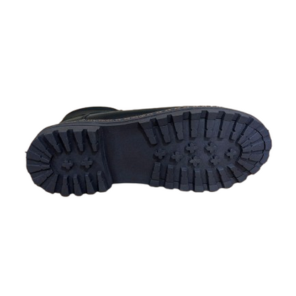 Bota Casual Preta em Couro BX66 com Solado Tratorado