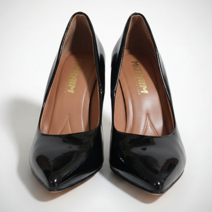Scarpin Feminino Verniz Preto Salto Alto Bico Fino