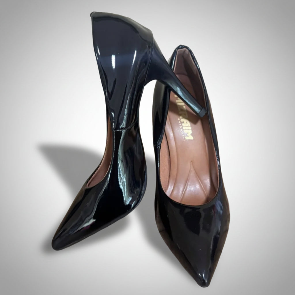 Scarpin Feminino Verniz Preto Salto Alto Bico Fino