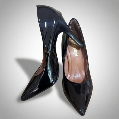 Scarpin Feminino Verniz Preto Salto Alto Bico Fino